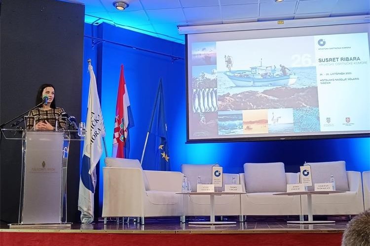 Slika /Vijesti/2023/Listopad/29 listopada/Ministrica Vučković ribarski sektor.jpg